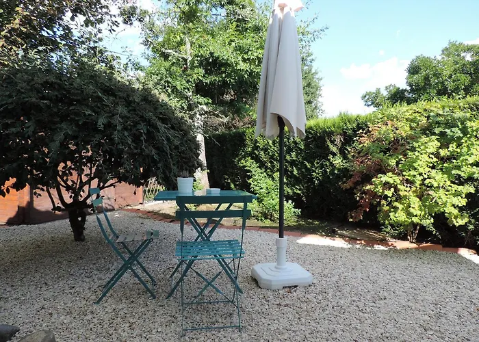 D'hotes Surcouf Bed & Breakfast