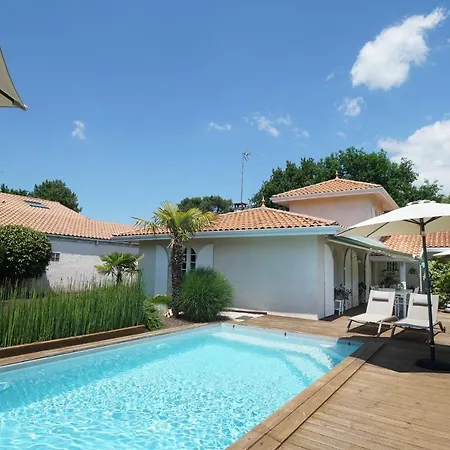 D'hotes Surcouf Bed & Breakfast