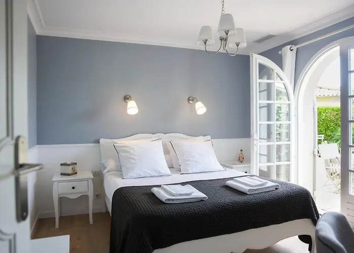 D'hotes Surcouf Bed and breakfast 3*